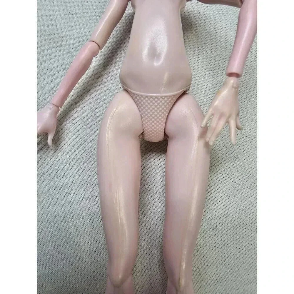 Monster High Dead Tired DRACULAURA Doll- Two Right Hands- Nude- READ - Picture 6 of 11